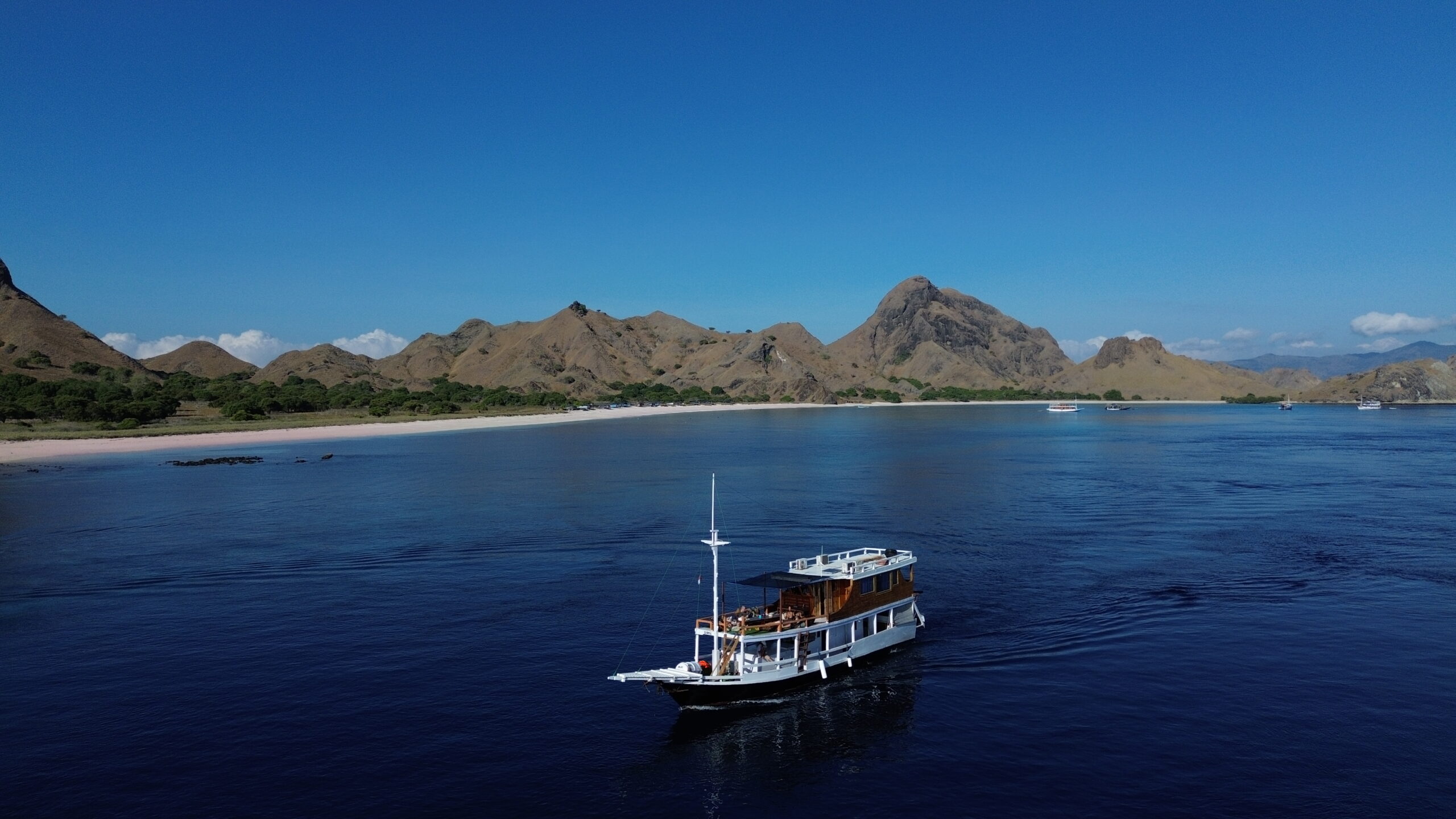 Condivisione di Komodo Tour 2 giorni 1 Notte (Barca a Sentral) giro in barca a komodo